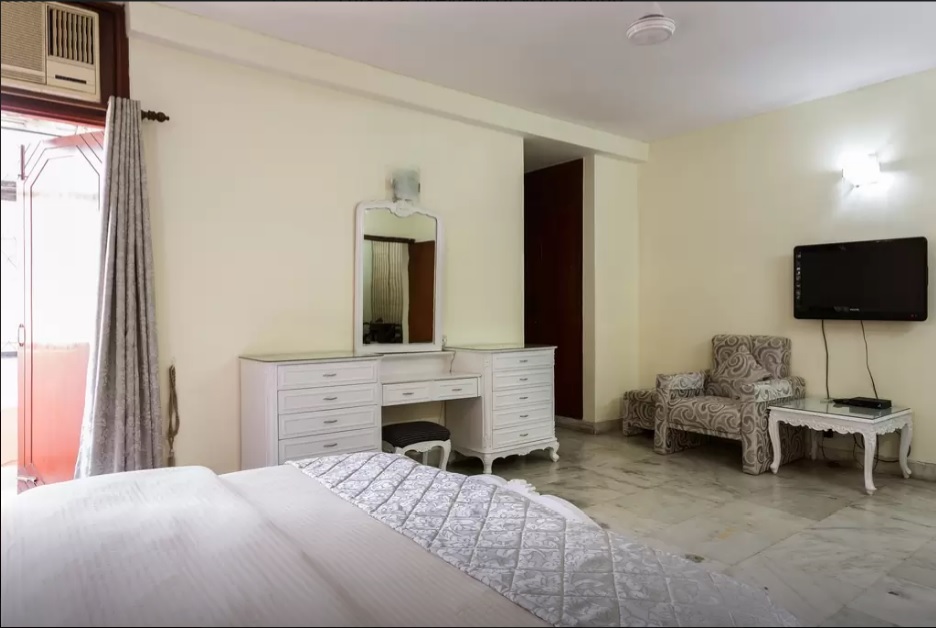 Master-Bedroom-2.jpg
