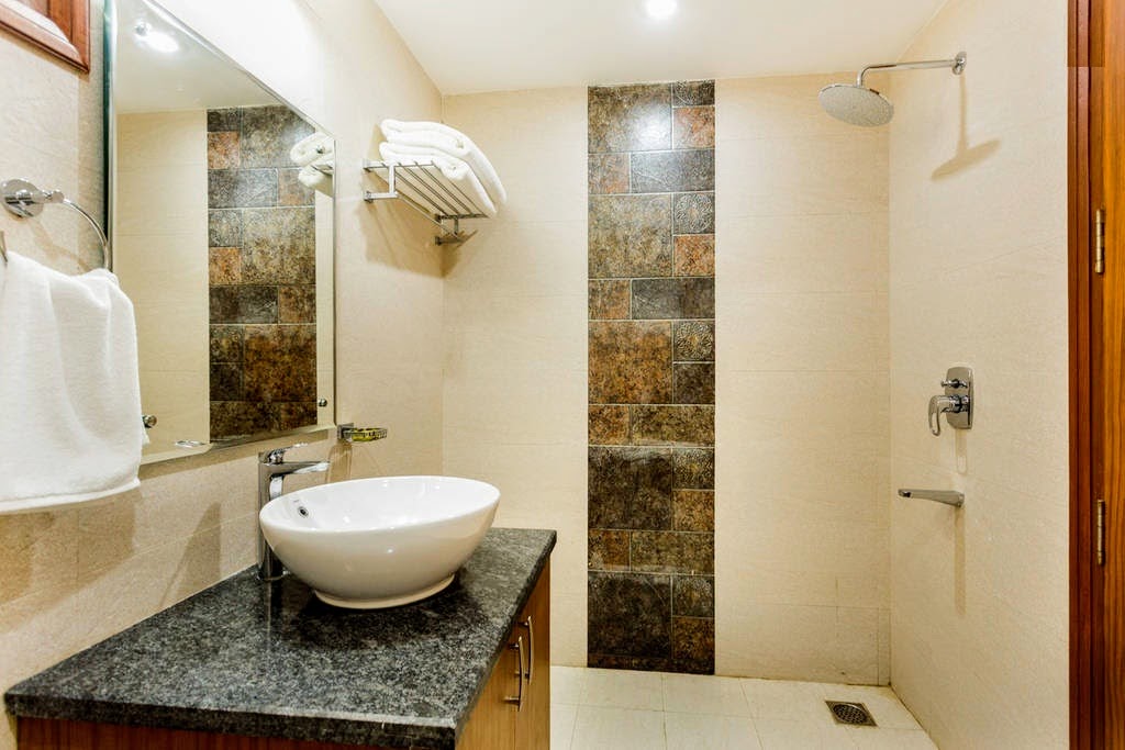 Washroom1st.jpg