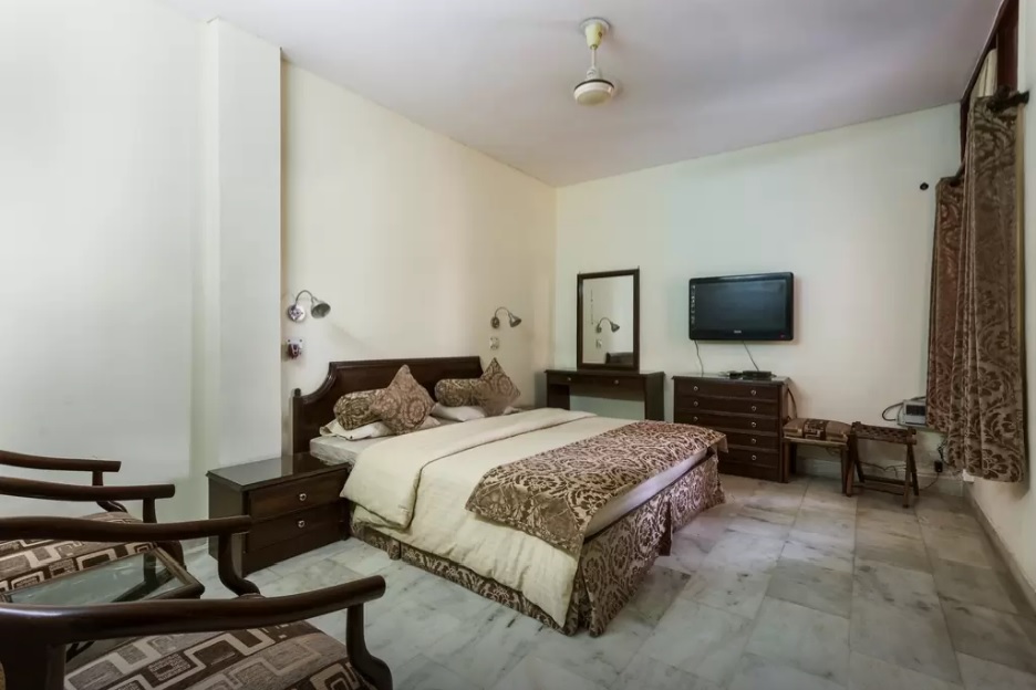 2nd Bedroom